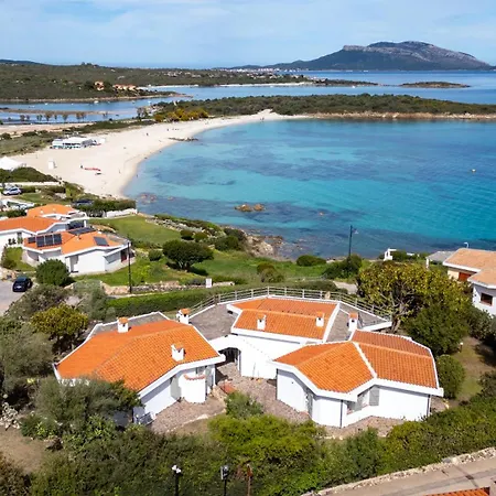 Tulli Fronte Bados -pittulongu-golfo Aranci *